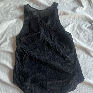 Size 6 Lululemon tank top